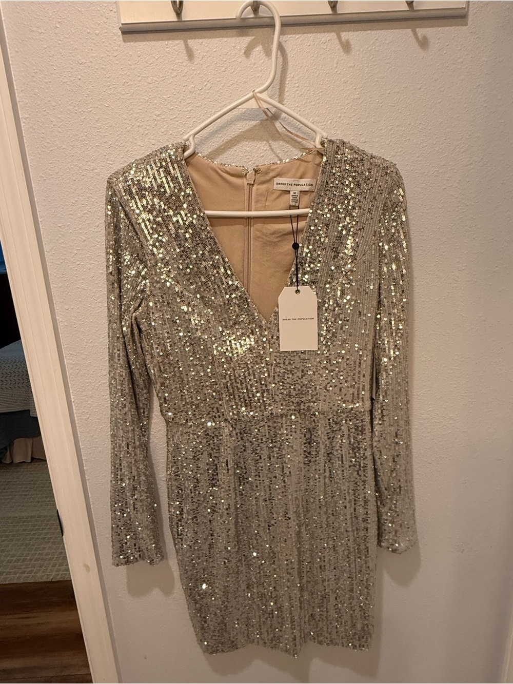 Dress the Population Silver Sequin Long Sleeve V-Neck Mini Dress